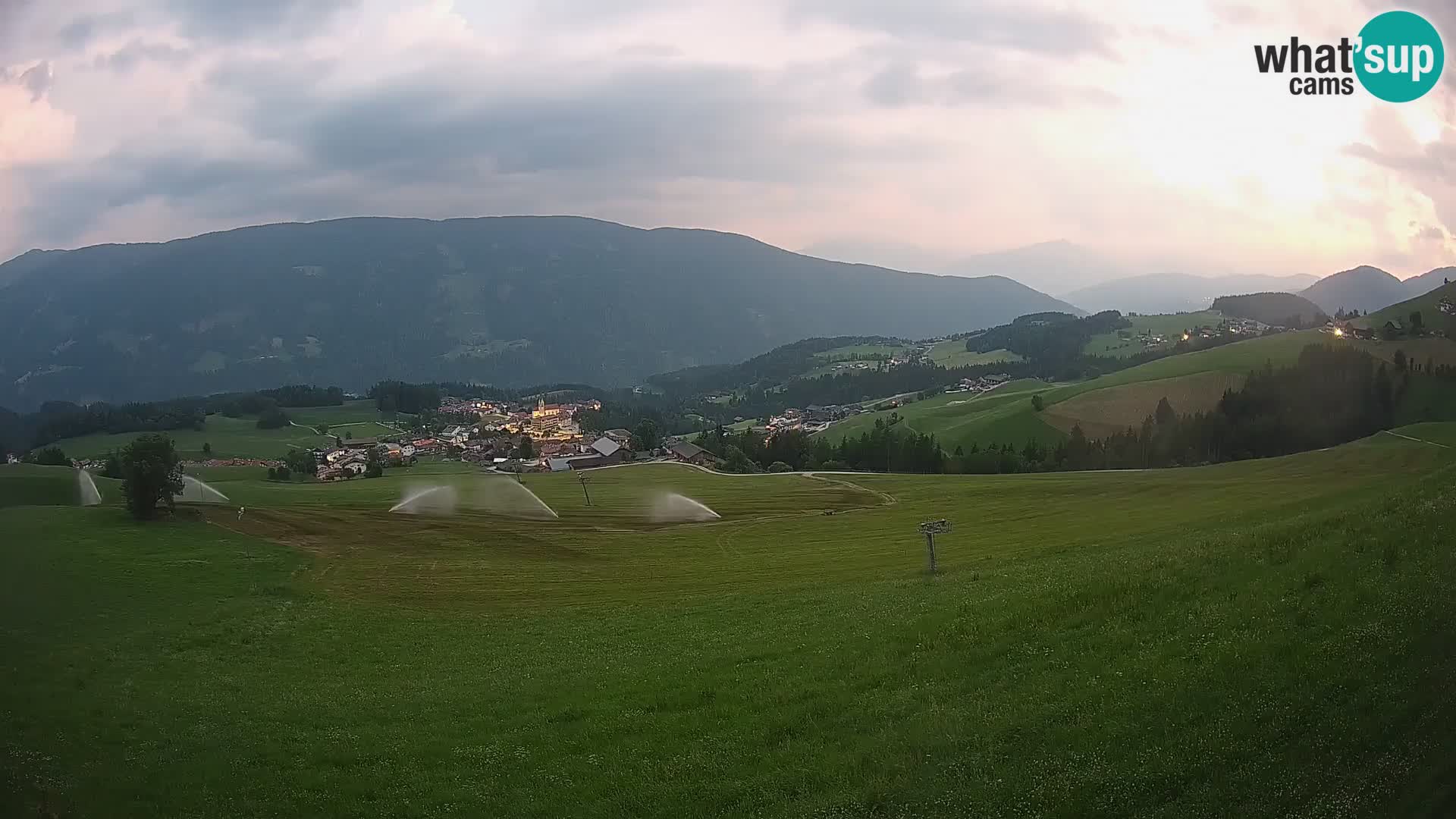 Spletna kamera Terenten (1210m) – Pogled v živo na dolino Pusteria
