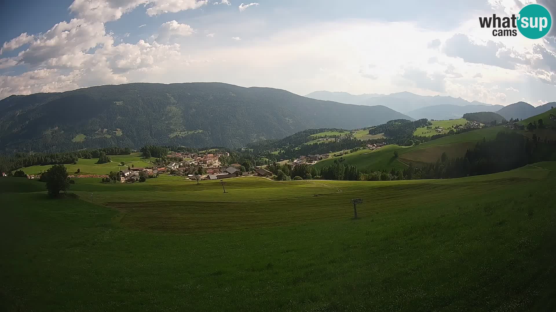 Spletna kamera Terenten (1210m) – Pogled v živo na dolino Pusteria