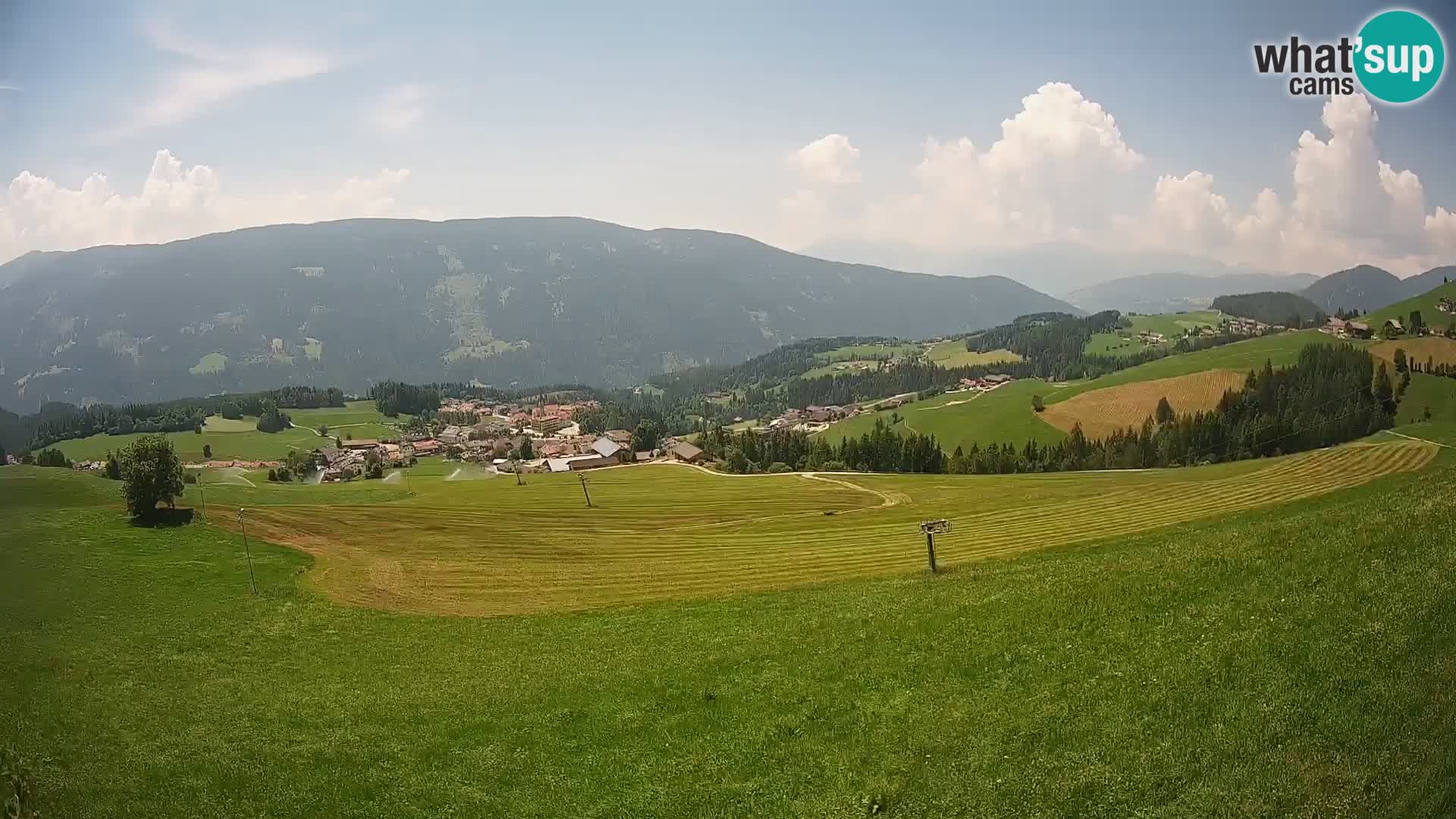 Spletna kamera Terenten (1210m) – Pogled v živo na dolino Pusteria