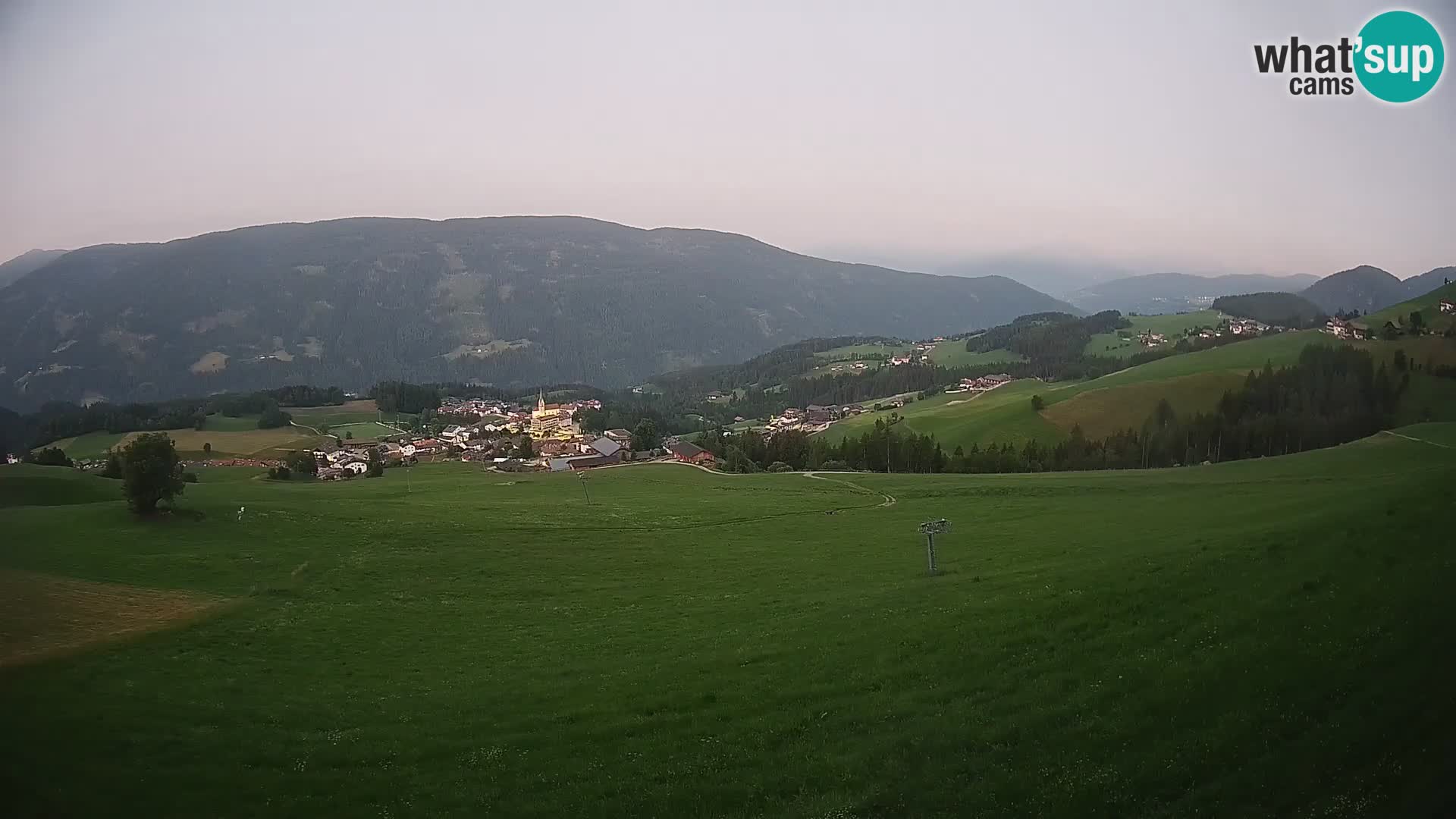Spletna kamera Terenten (1210m) – Pogled v živo na dolino Pusteria