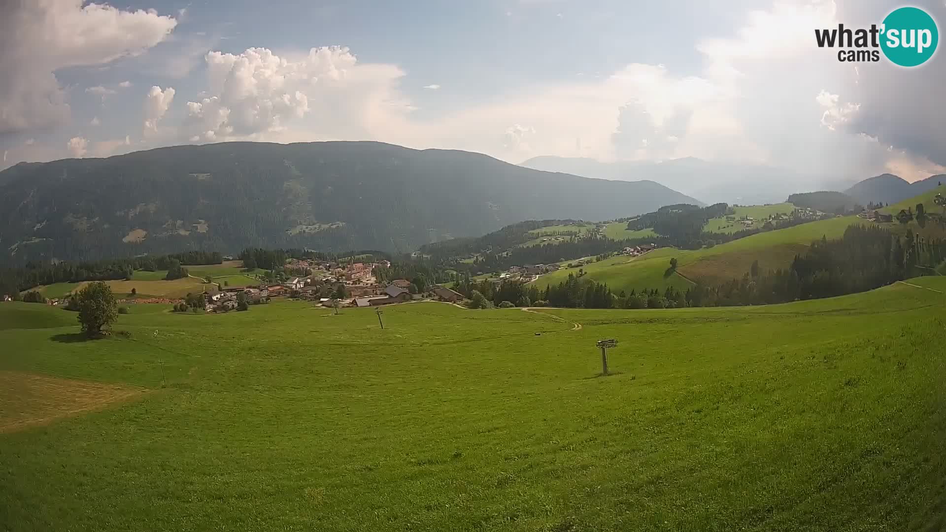 Spletna kamera Terenten (1210m) – Pogled v živo na dolino Pusteria
