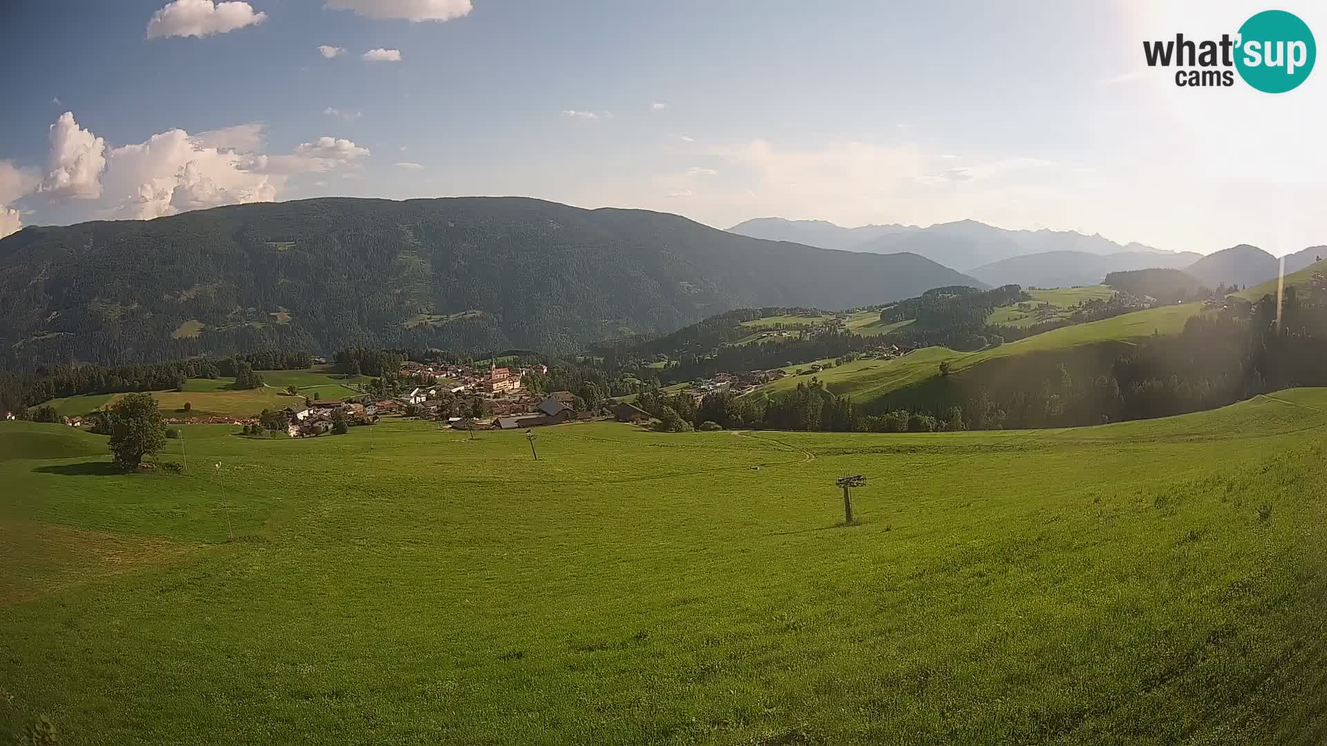 Spletna kamera Terenten (1210m) – Pogled v živo na dolino Pusteria