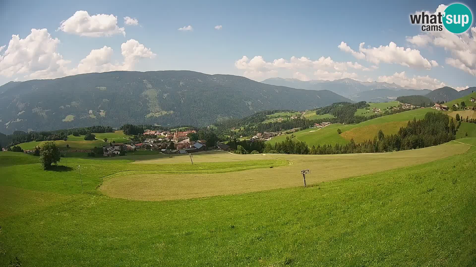 Spletna kamera Terenten (1210m) – Pogled v živo na dolino Pusteria