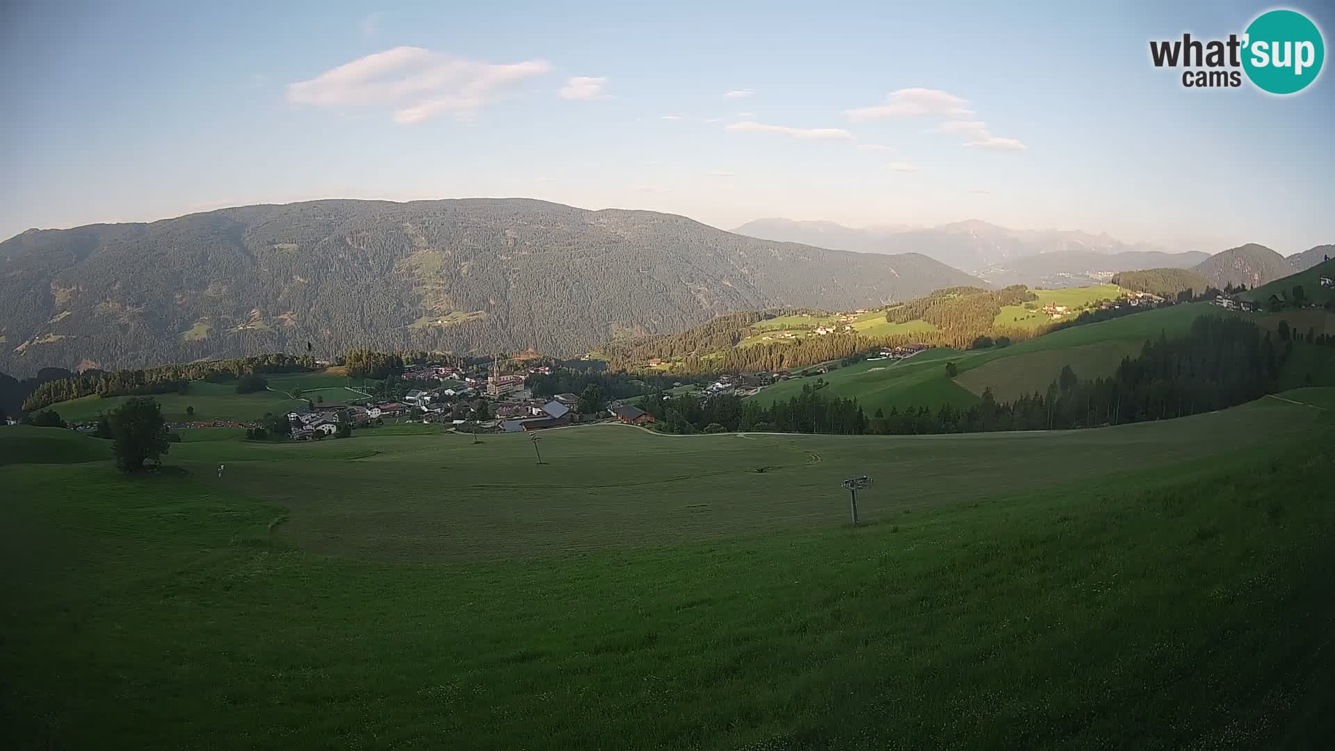 Spletna kamera Terenten (1210m) – Pogled v živo na dolino Pusteria