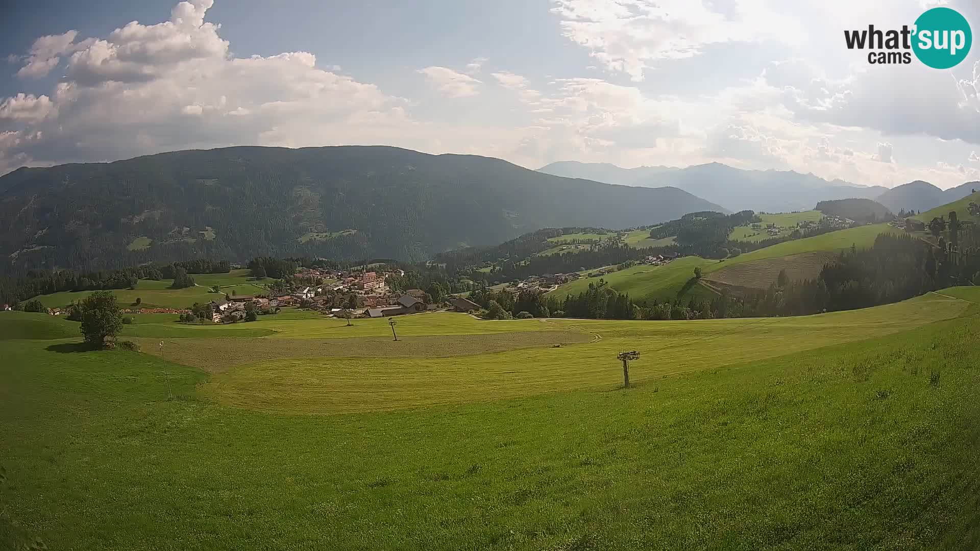 Spletna kamera Terenten (1210m) – Pogled v živo na dolino Pusteria