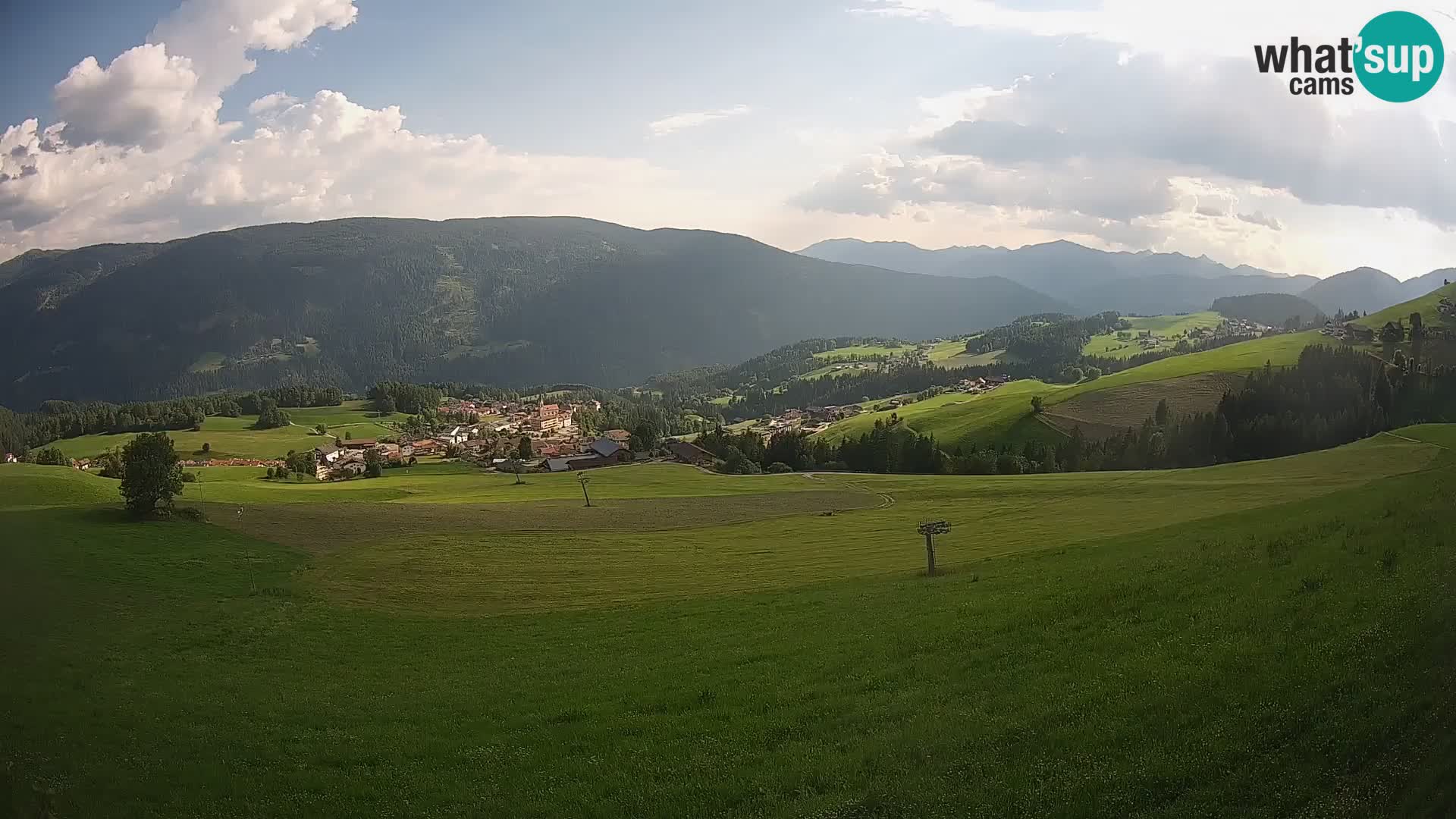 Spletna kamera Terenten (1210m) – Pogled v živo na dolino Pusteria