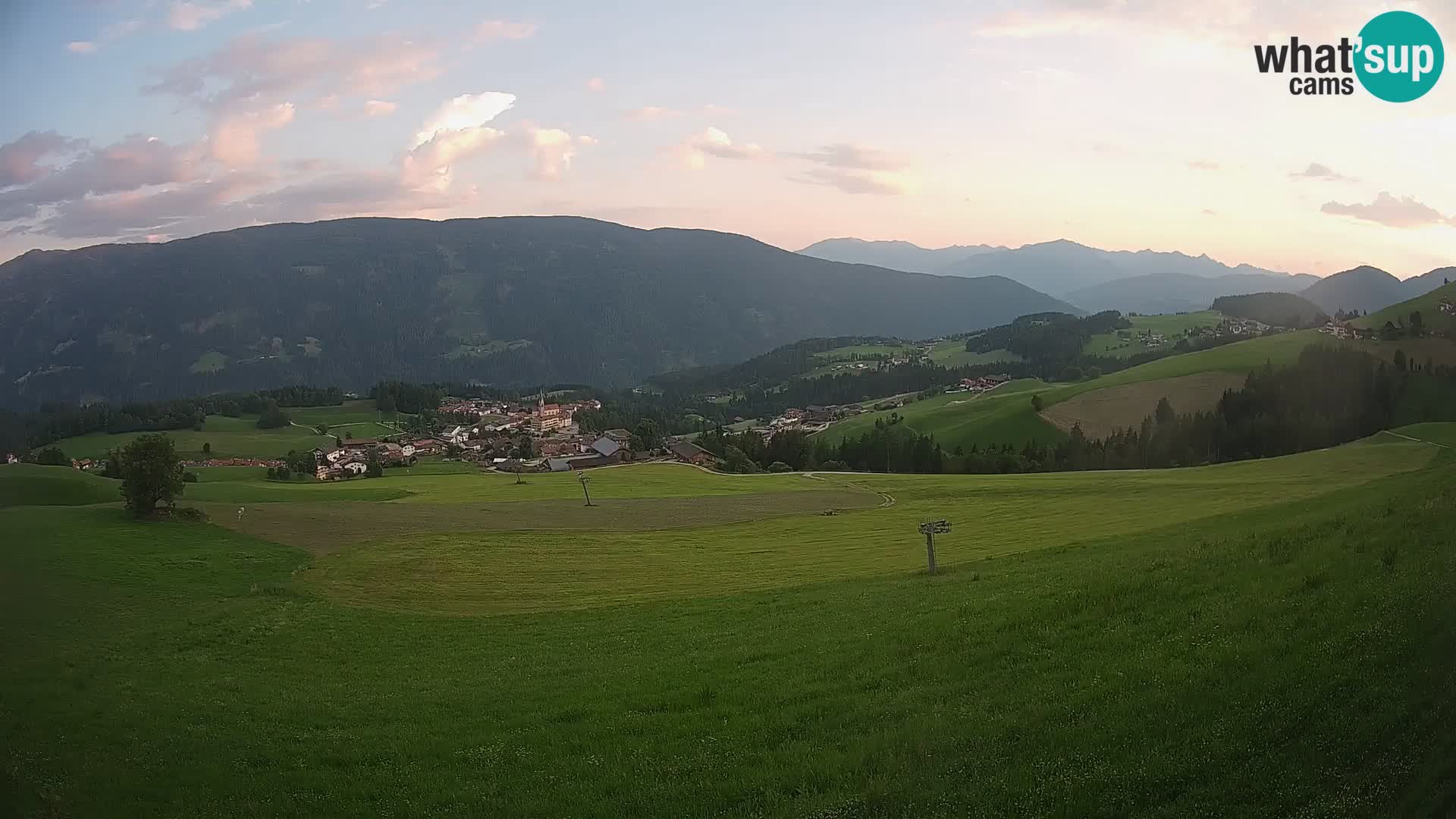 Spletna kamera Terenten (1210m) – Pogled v živo na dolino Pusteria