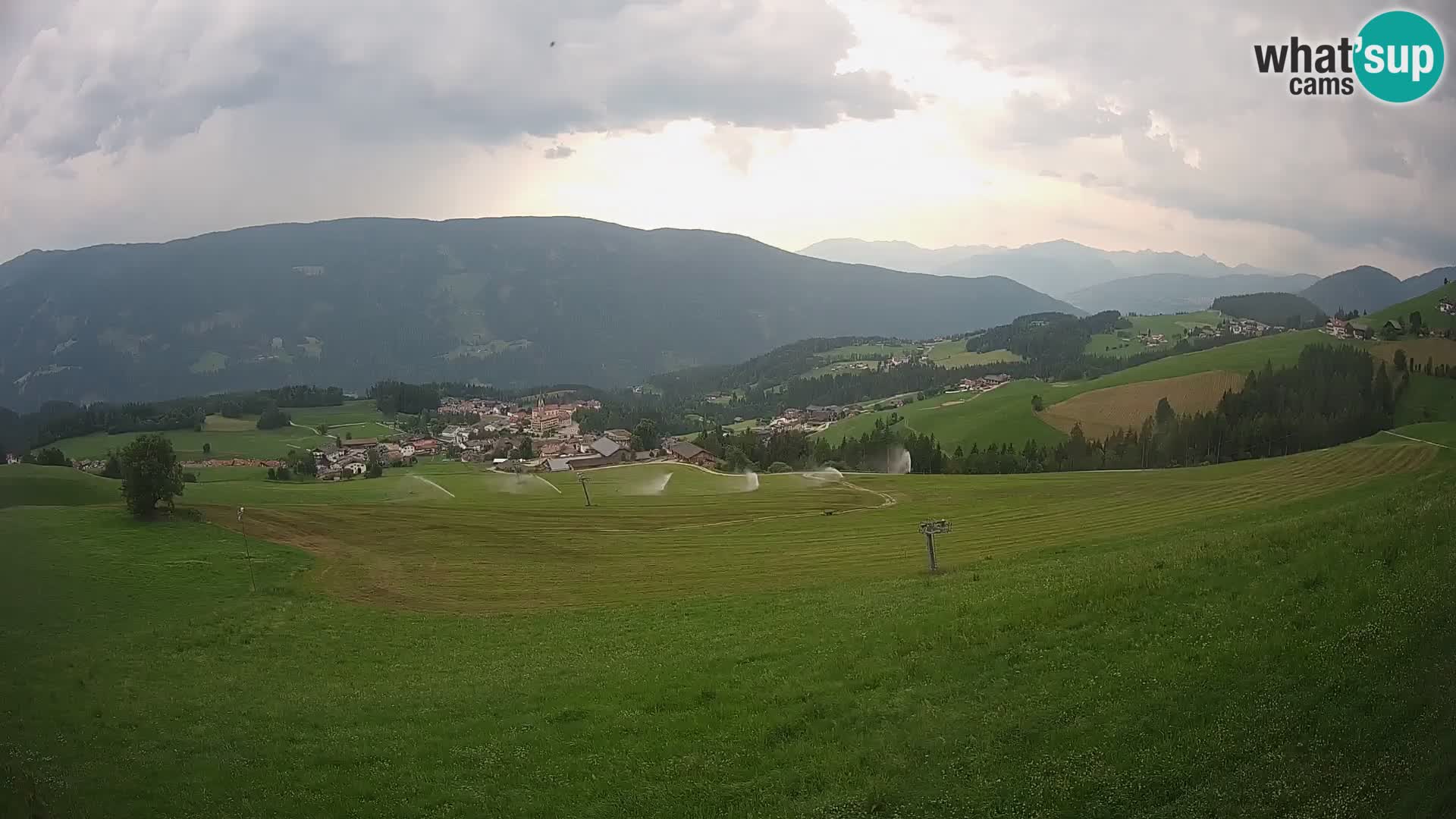 Spletna kamera Terenten (1210m) – Pogled v živo na dolino Pusteria