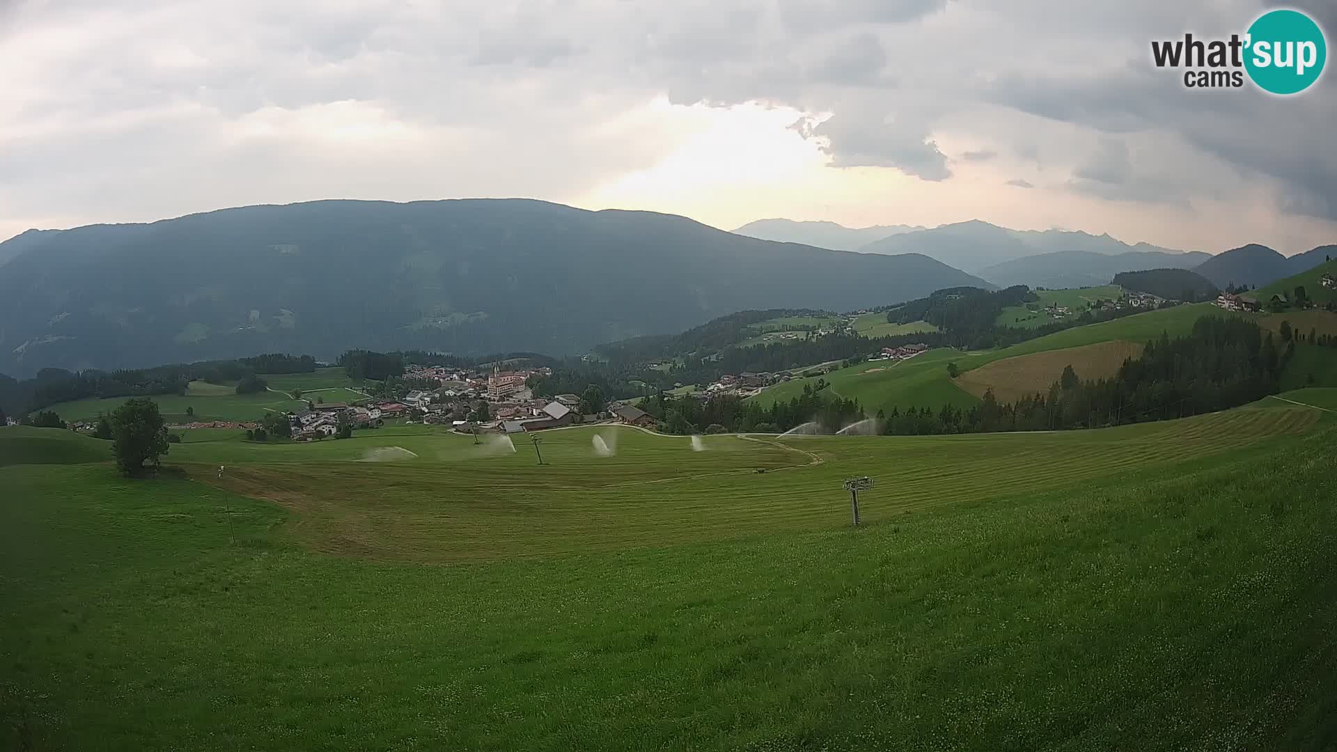 Spletna kamera Terenten (1210m) – Pogled v živo na dolino Pusteria