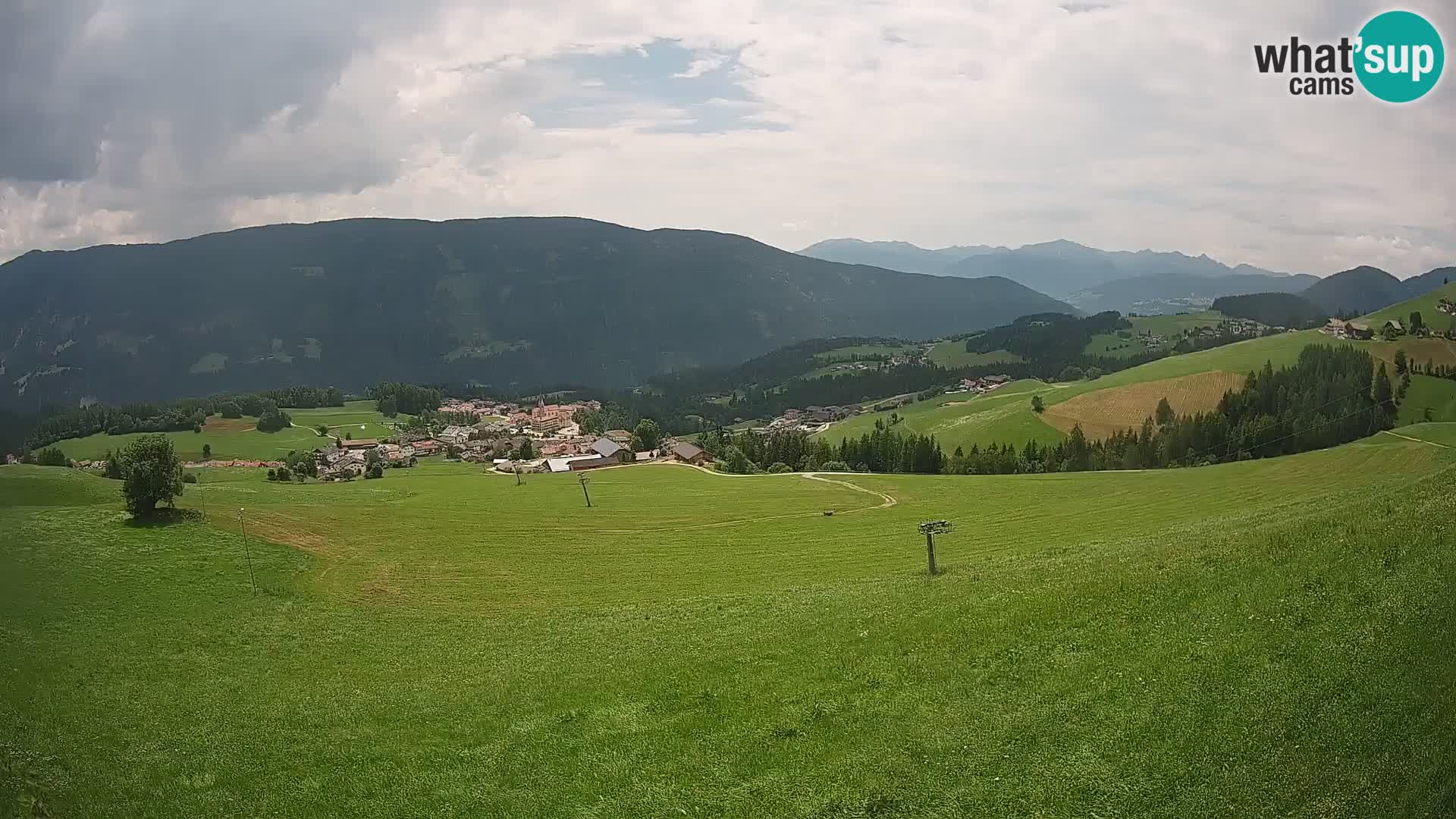 Spletna kamera Terenten (1210m) – Pogled v živo na dolino Pusteria