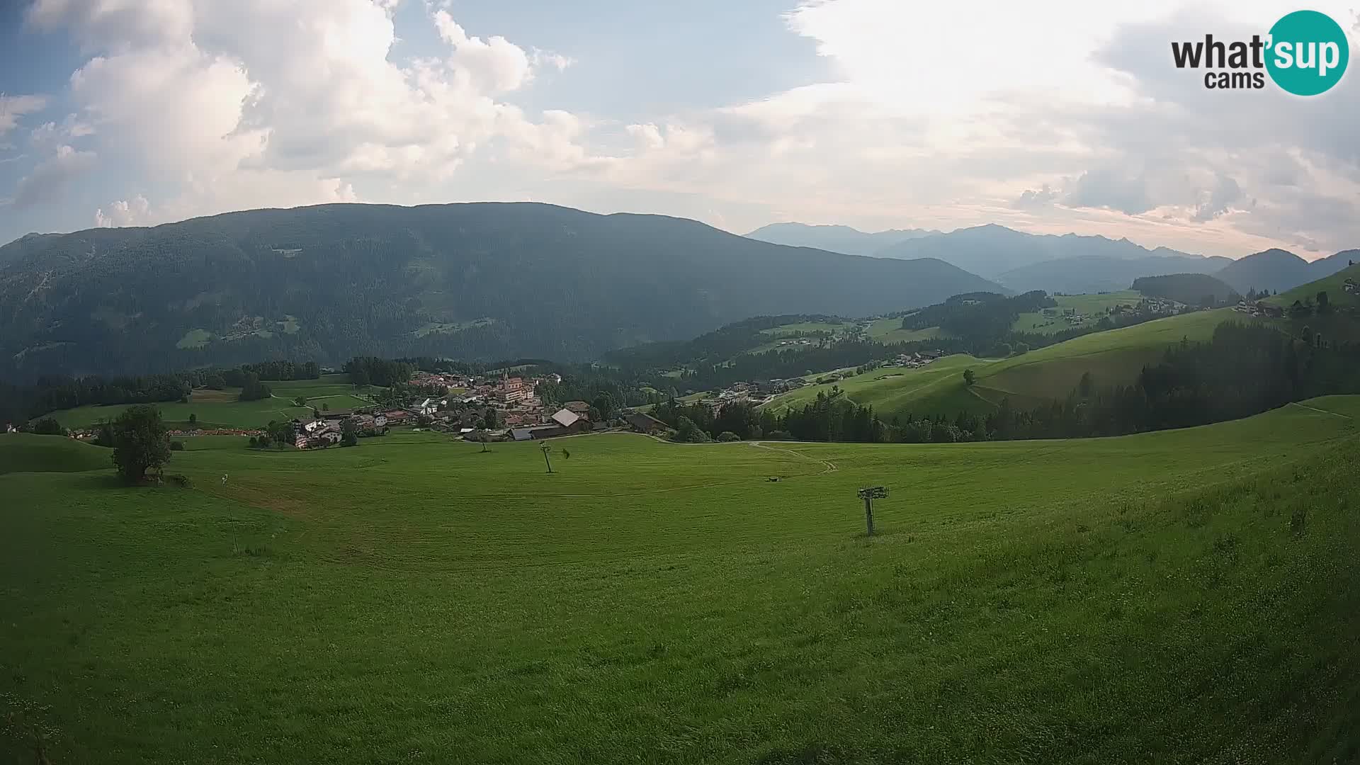 Spletna kamera Terenten (1210m) – Pogled v živo na dolino Pusteria