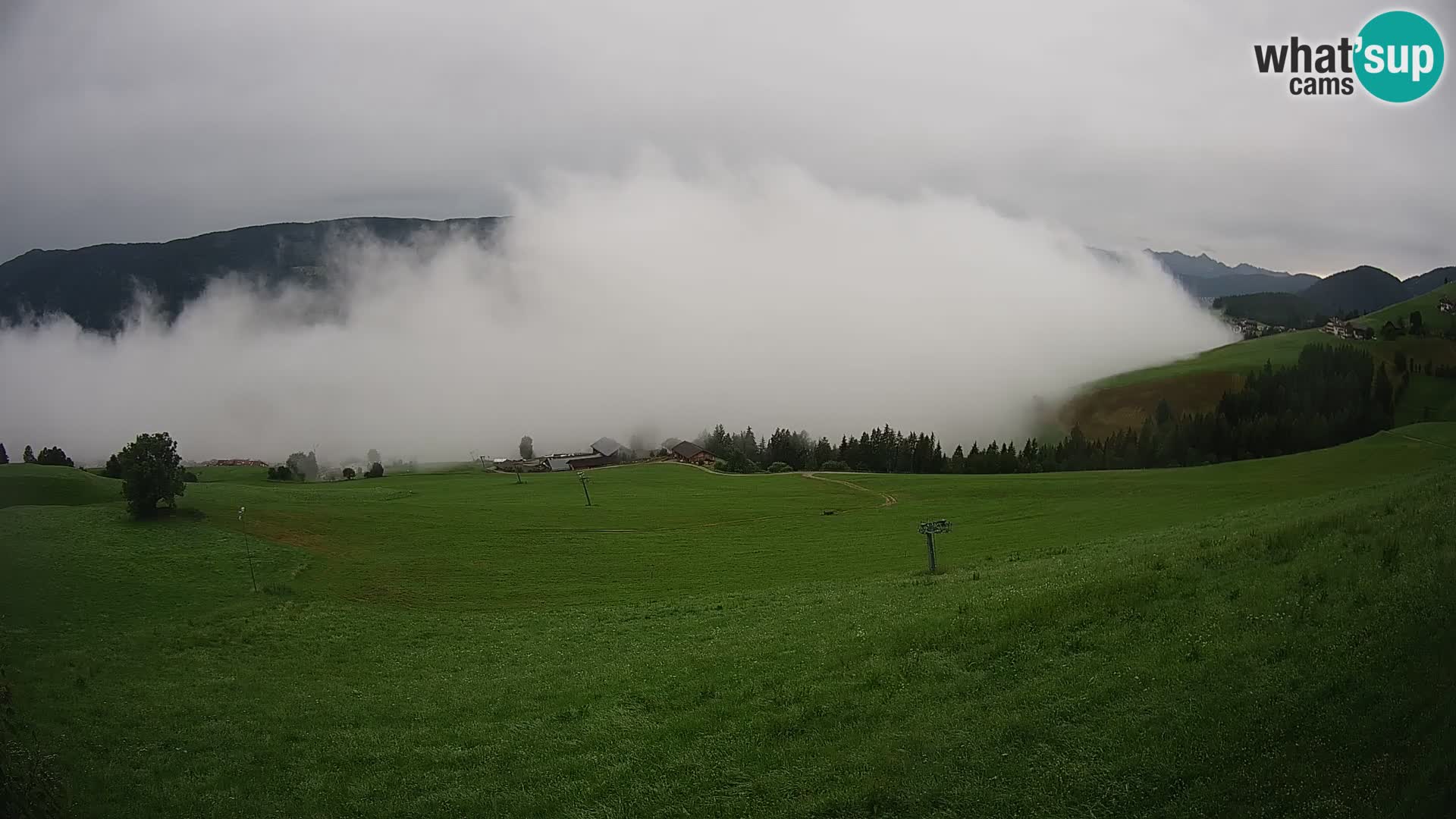 Spletna kamera Terenten (1210m) – Pogled v živo na dolino Pusteria