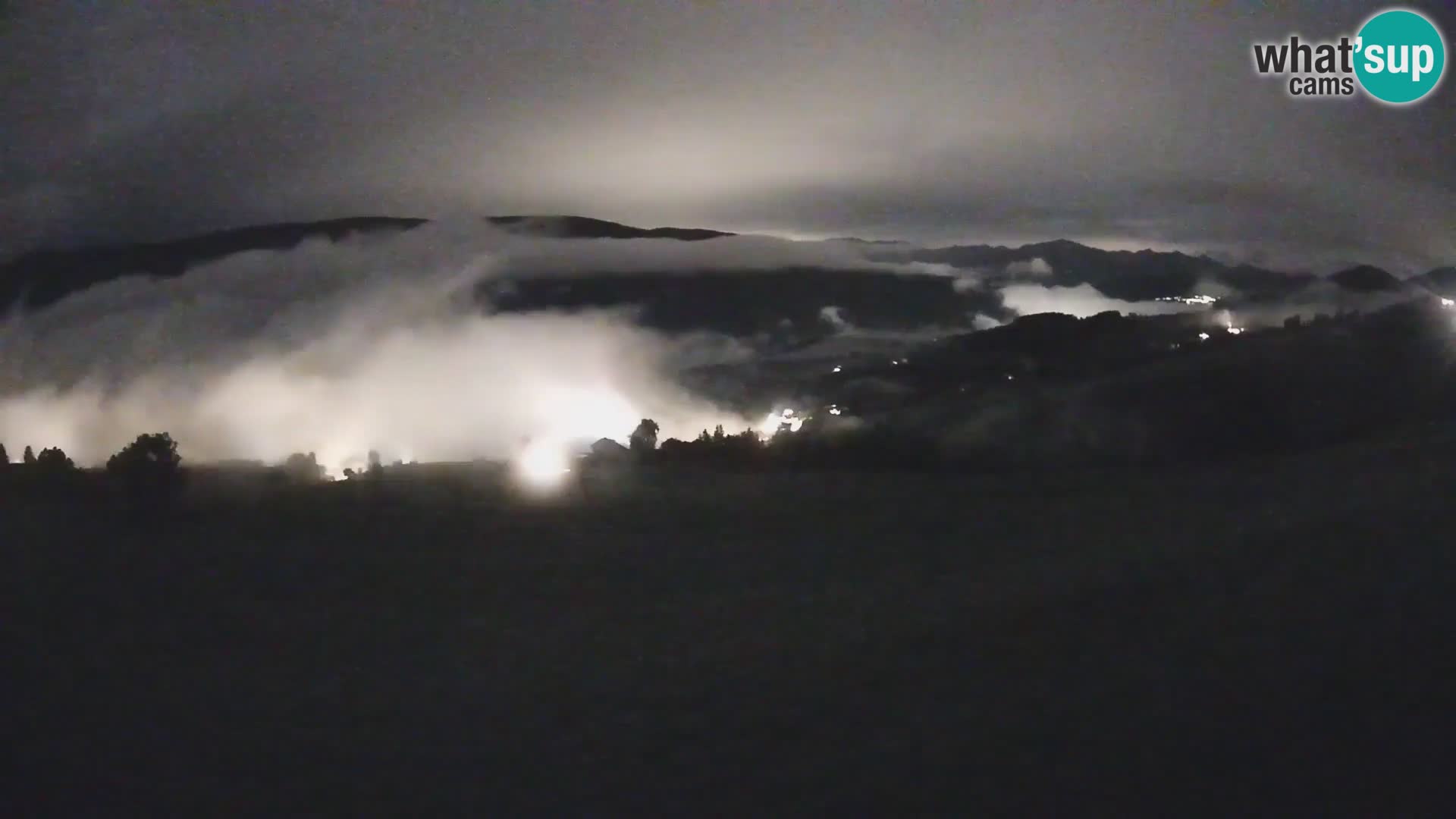 Spletna kamera Terenten (1210m) – Pogled v živo na dolino Pusteria