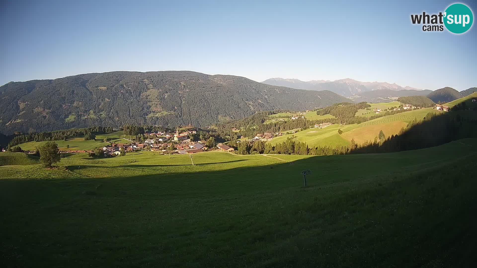 Spletna kamera Terenten (1210m) – Pogled v živo na dolino Pusteria