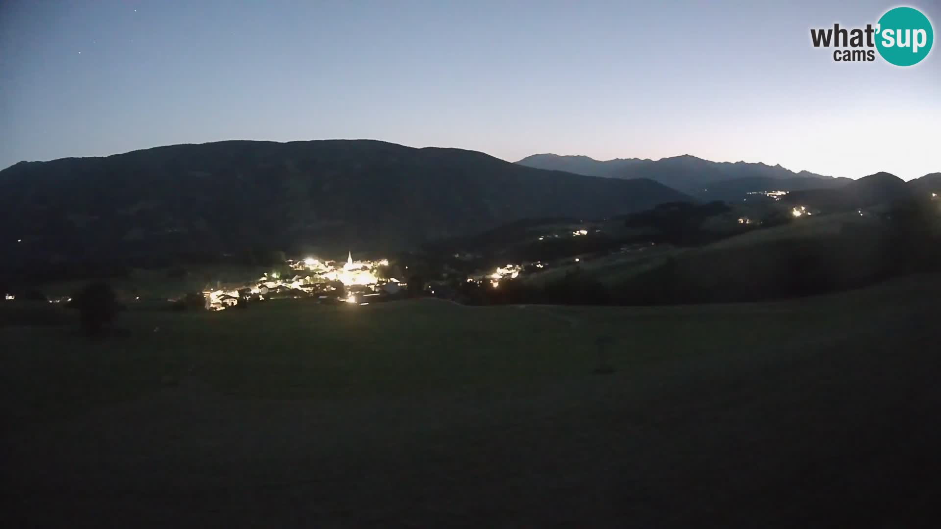 Spletna kamera Terenten (1210m) – Pogled v živo na dolino Pusteria
