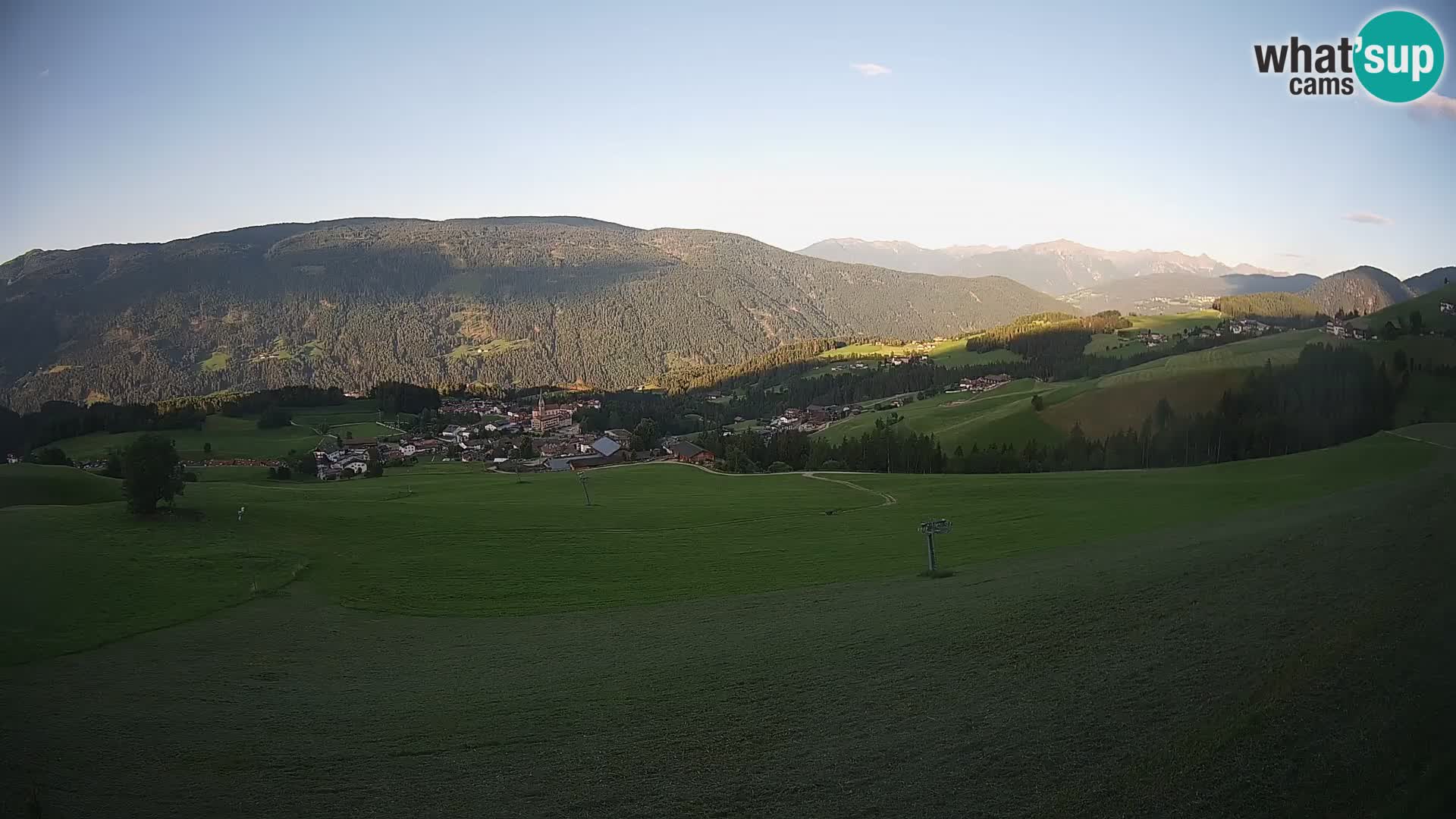 Spletna kamera Terenten (1210m) – Pogled v živo na dolino Pusteria