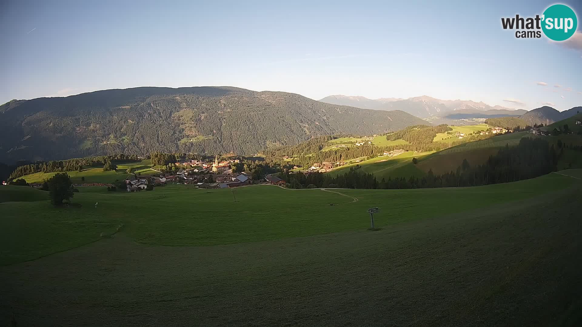Spletna kamera Terenten (1210m) – Pogled v živo na dolino Pusteria