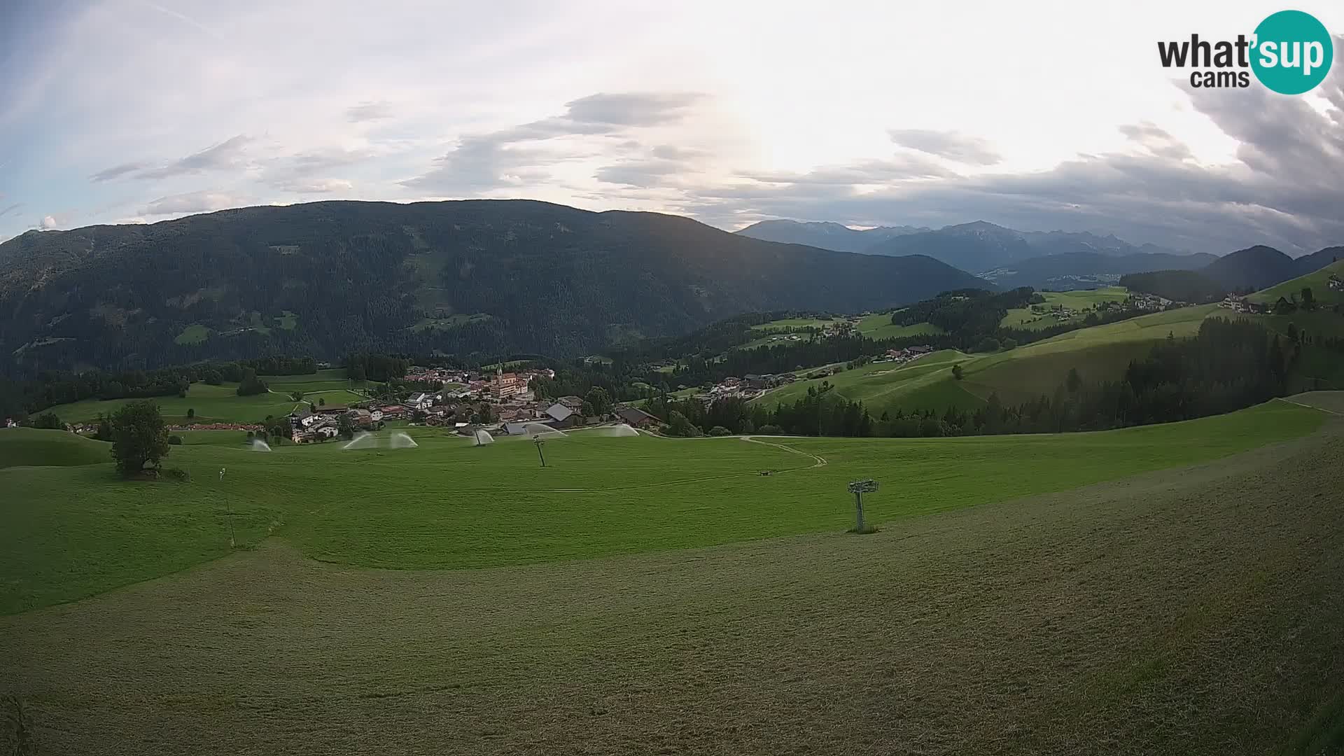 Spletna kamera Terenten (1210m) – Pogled v živo na dolino Pusteria