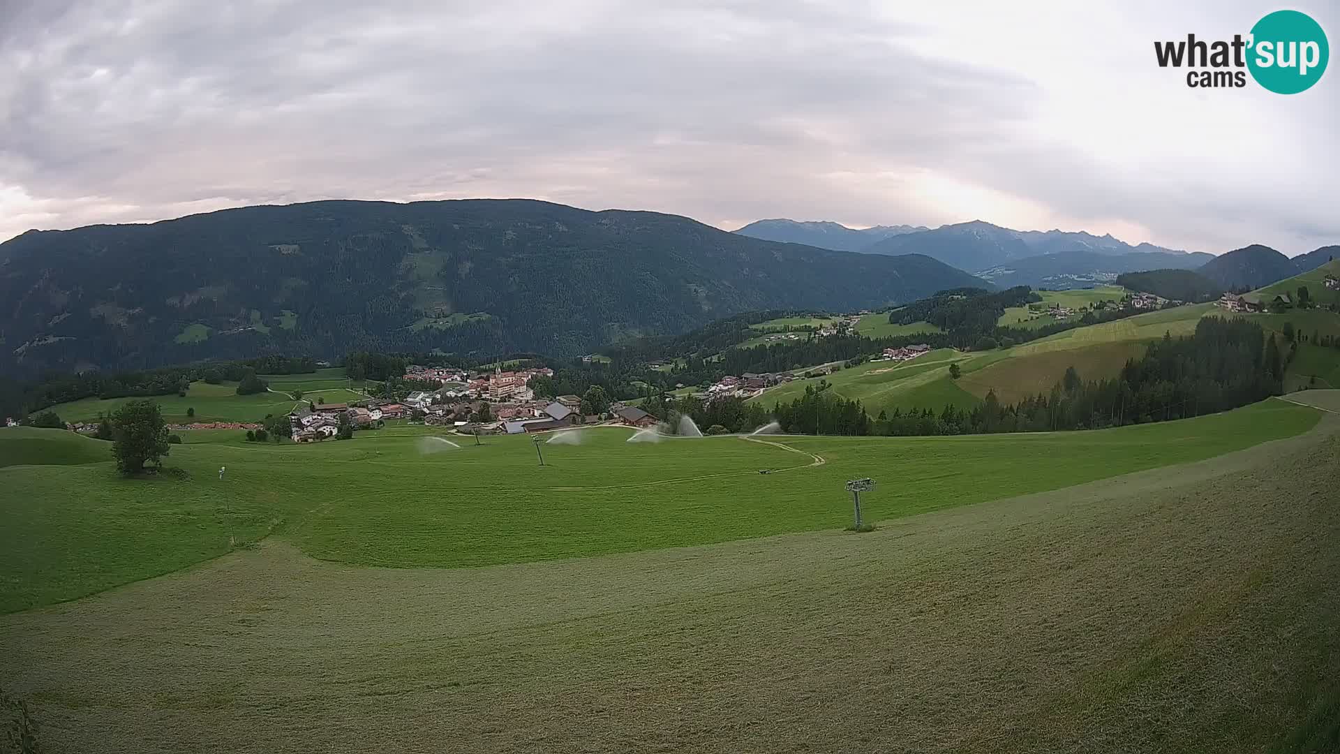 Spletna kamera Terenten (1210m) – Pogled v živo na dolino Pusteria
