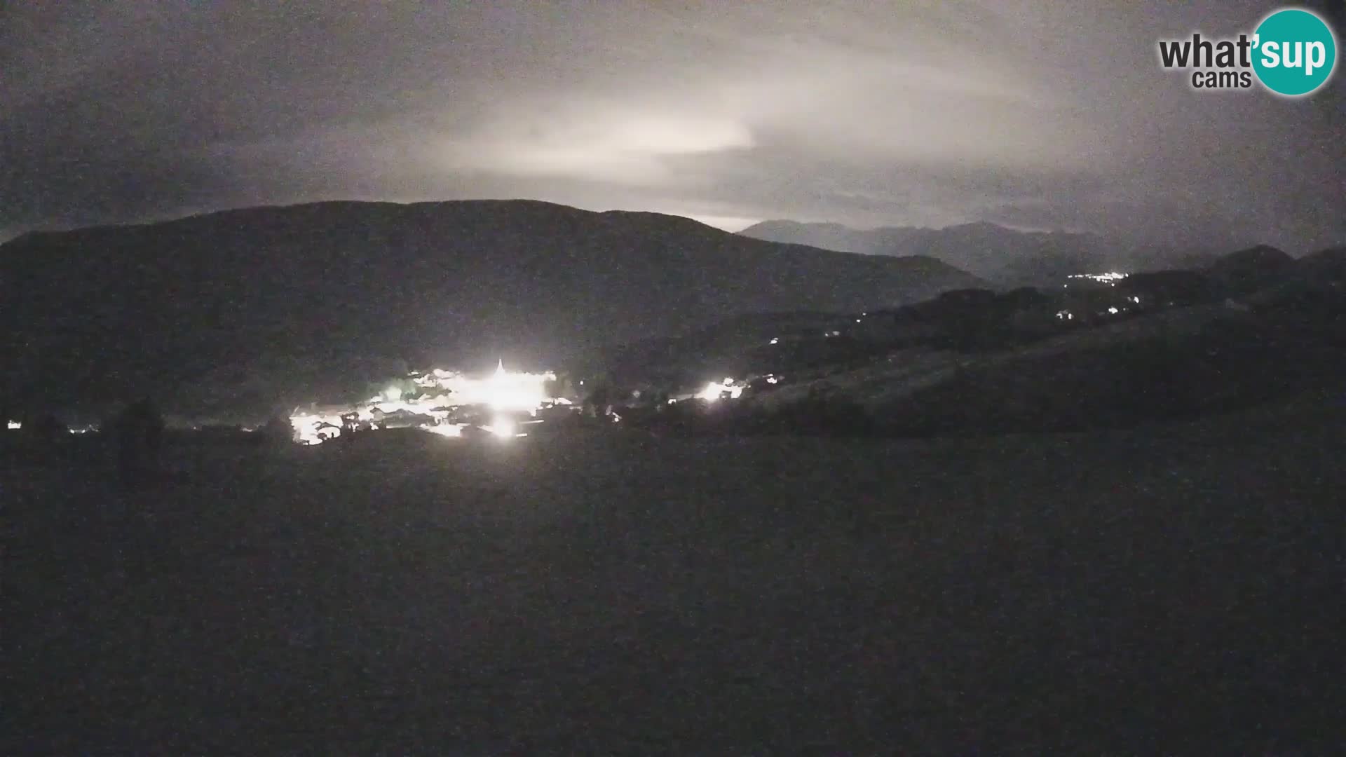 Spletna kamera Terenten (1210m) – Pogled v živo na dolino Pusteria