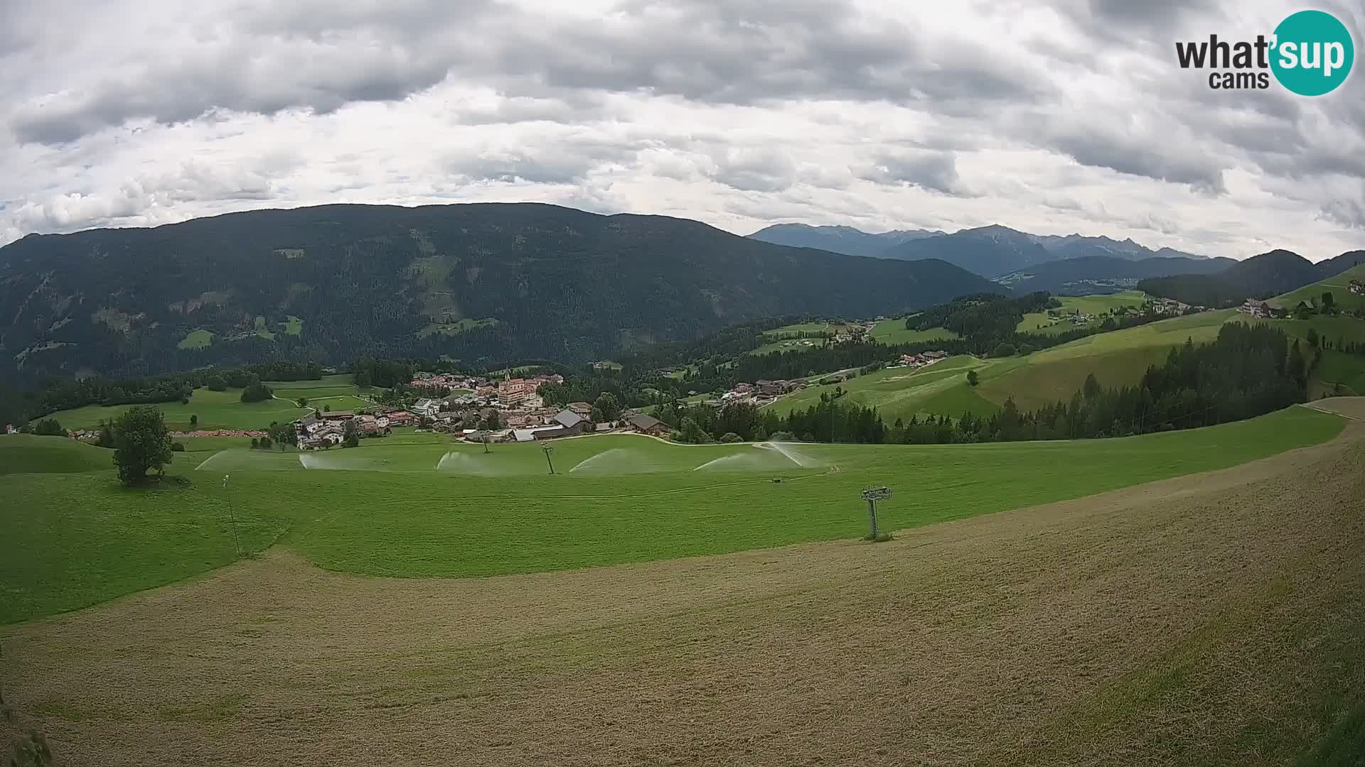 Spletna kamera Terenten (1210m) – Pogled v živo na dolino Pusteria