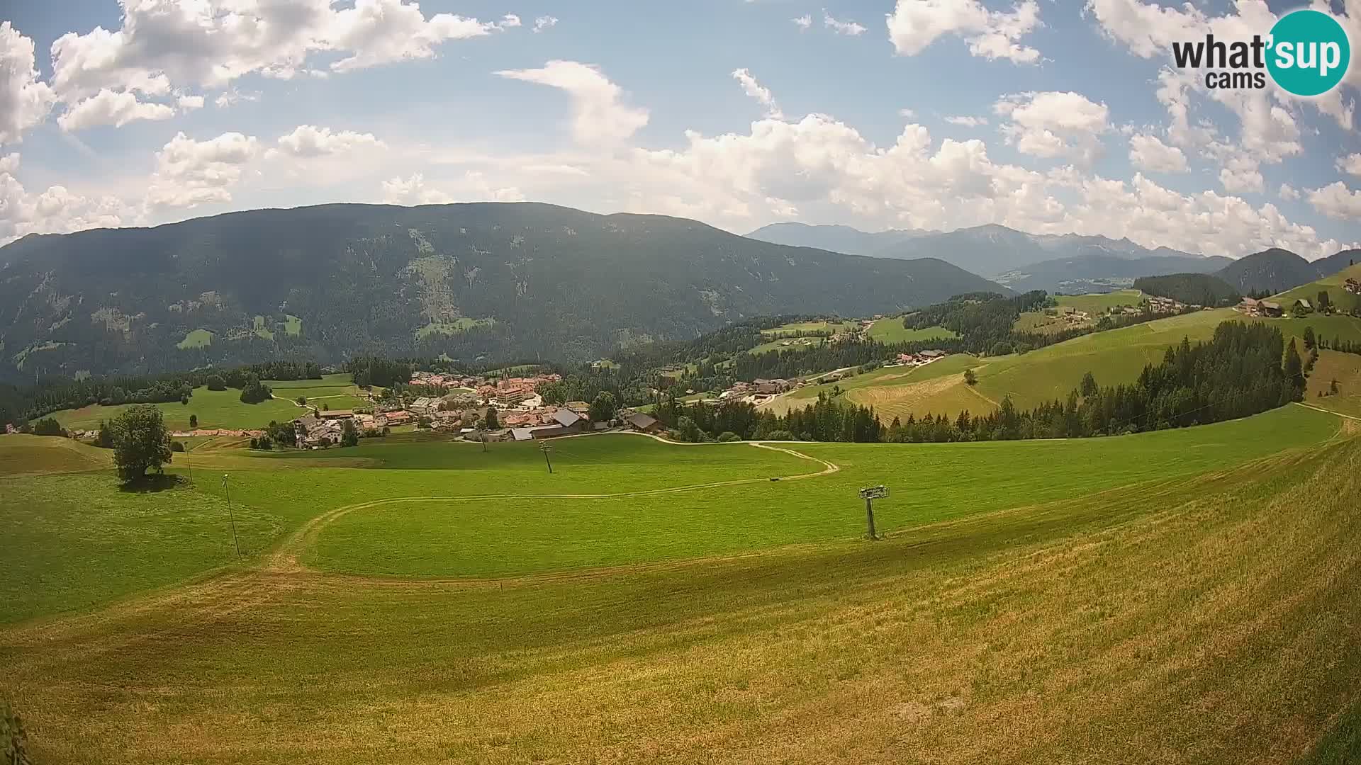 Spletna kamera Terenten (1210m) – Pogled v živo na dolino Pusteria