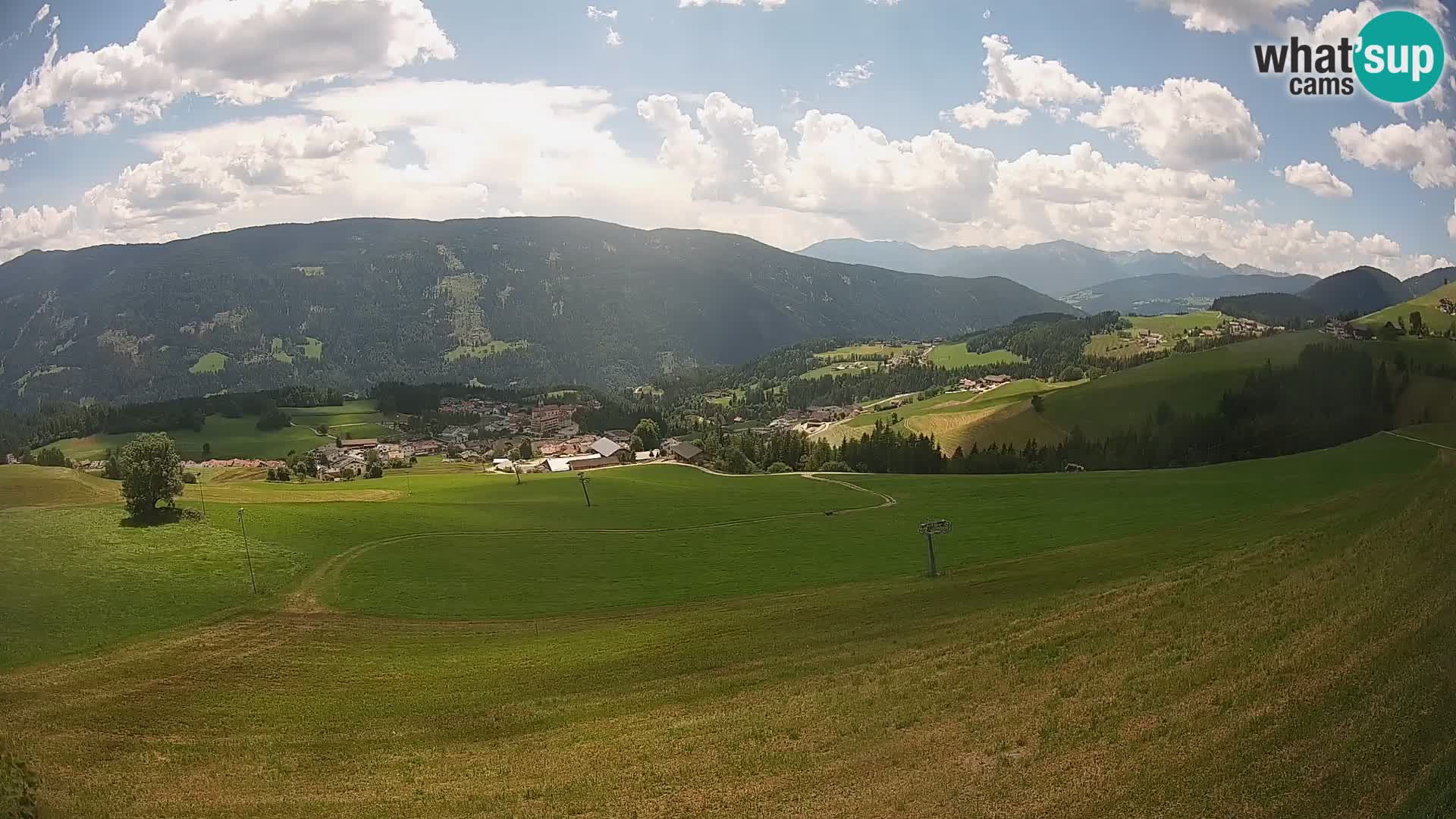 Spletna kamera Terenten (1210m) – Pogled v živo na dolino Pusteria