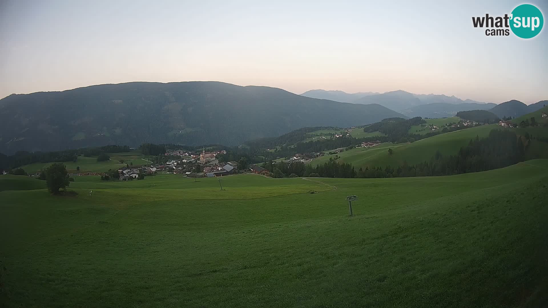 Spletna kamera Terenten (1210m) – Pogled v živo na dolino Pusteria
