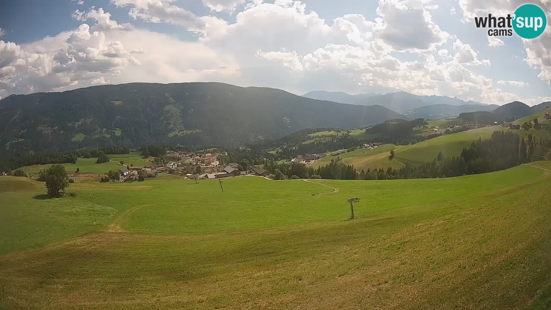 Spletna kamera Terenten (1210m) – Pogled v živo na dolino Pusteria