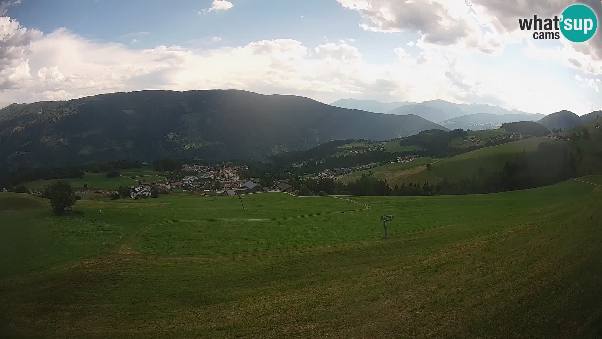 Spletna kamera Terenten (1210m) – Pogled v živo na dolino Pusteria