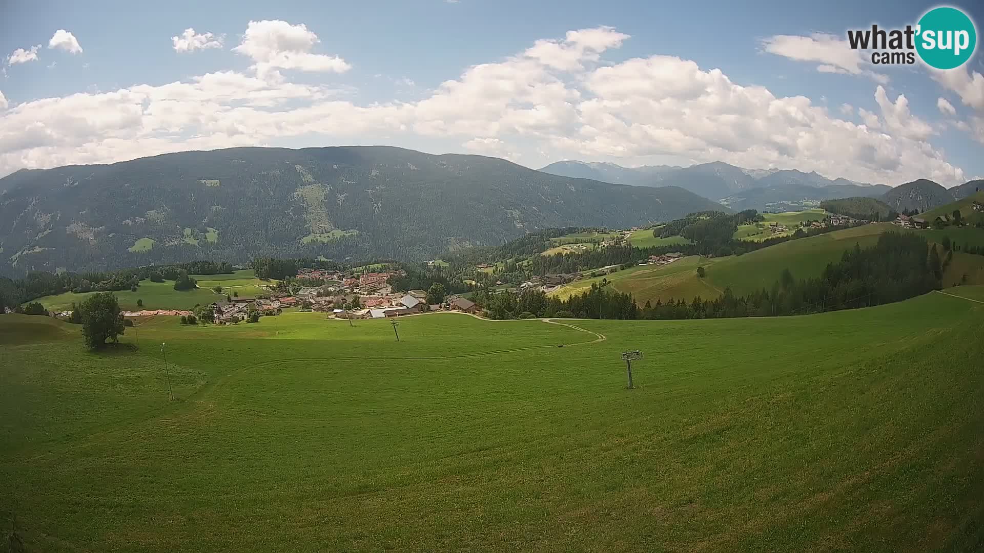 Spletna kamera Terenten (1210m) – Pogled v živo na dolino Pusteria