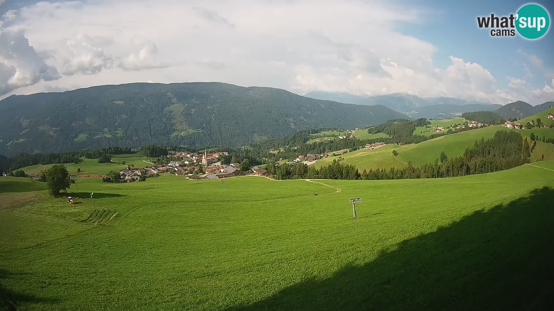 Spletna kamera Terenten (1210m) – Pogled v živo na dolino Pusteria