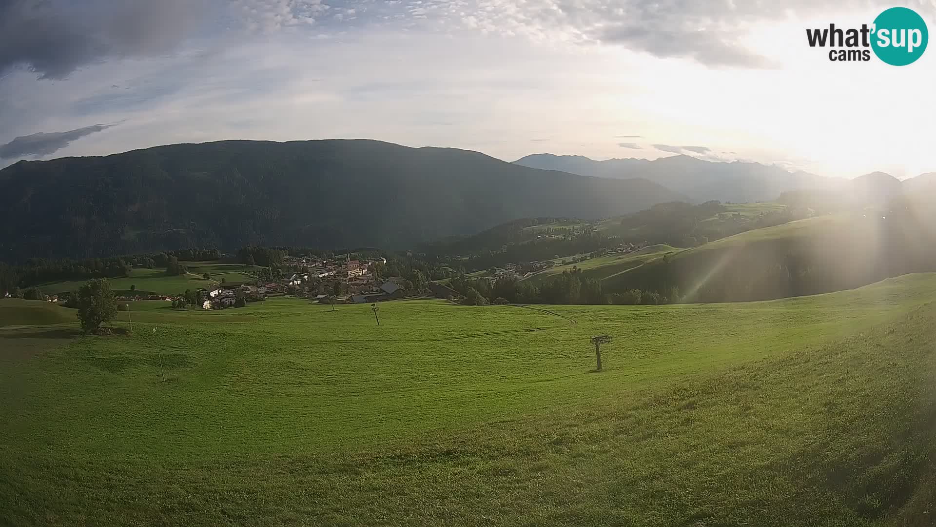 Spletna kamera Terenten (1210m) – Pogled v živo na dolino Pusteria