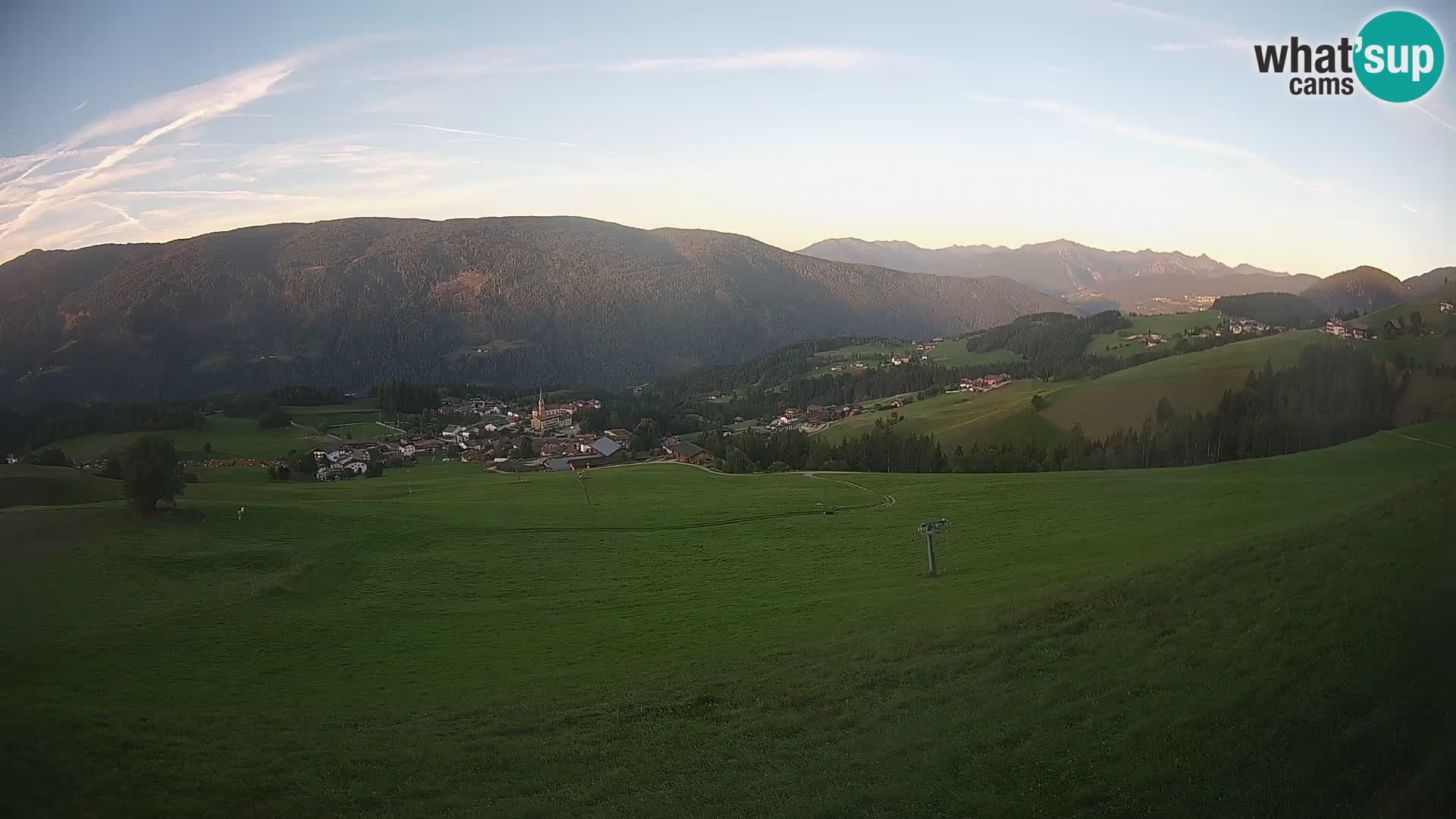 Spletna kamera Terenten (1210m) – Pogled v živo na dolino Pusteria