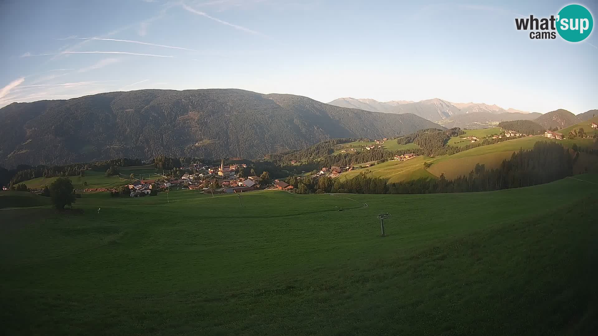 Spletna kamera Terenten (1210m) – Pogled v živo na dolino Pusteria