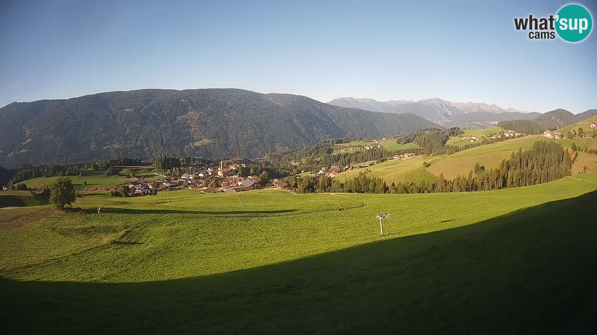 Spletna kamera Terenten (1210m) – Pogled v živo na dolino Pusteria