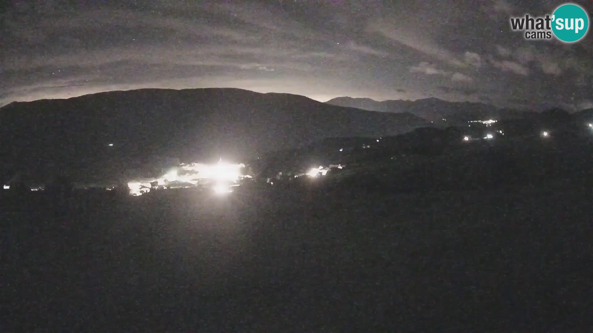 Spletna kamera Terenten (1210m) – Pogled v živo na dolino Pusteria