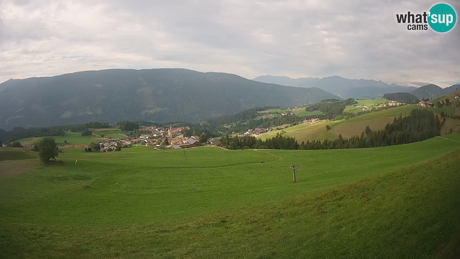 Spletna kamera Terenten (1210m) – Pogled v živo na dolino Pusteria