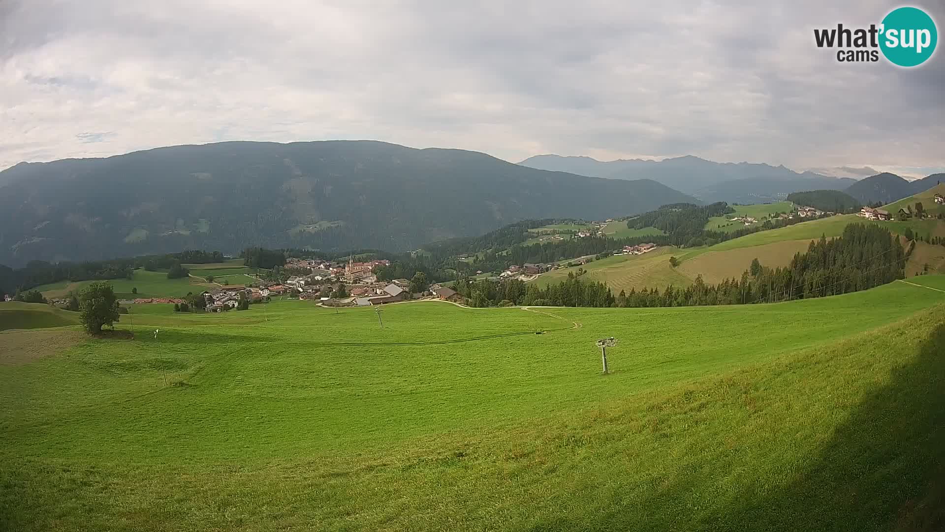 Spletna kamera Terenten (1210m) – Pogled v živo na dolino Pusteria