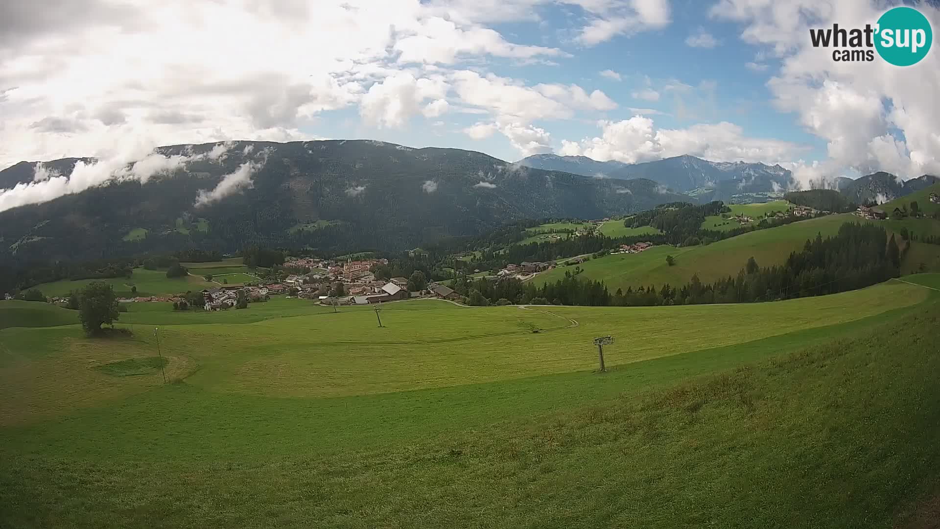 Spletna kamera Terenten (1210m) – Pogled v živo na dolino Pusteria