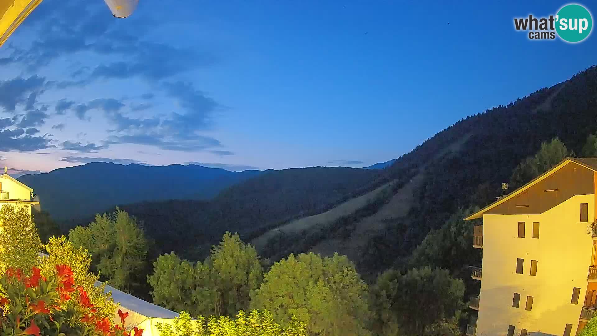 Cardini di Roburent – pogled na Monte Alpet