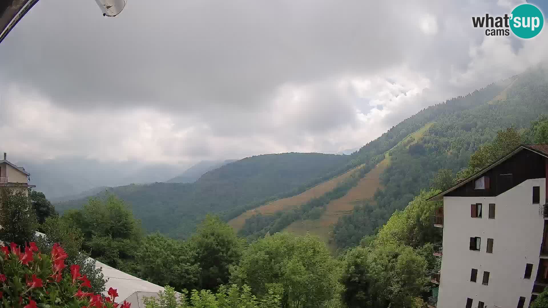 Cardini di Roburent – pogled na Monte Alpet