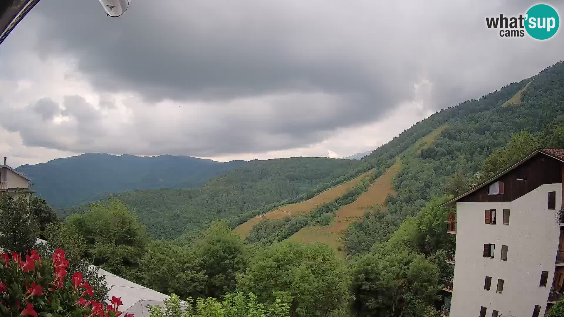 Cardini di Roburent – view to Monte Alpet