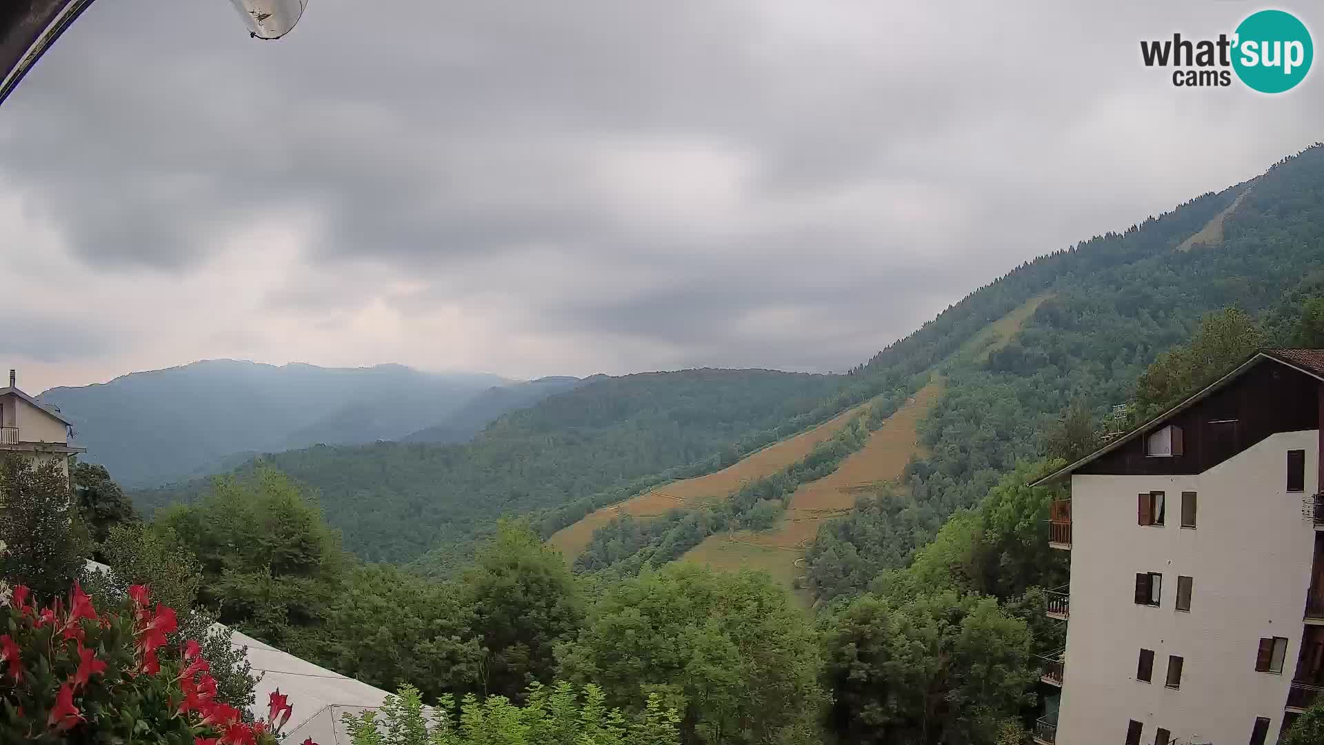 Cardini di Roburent – pogled na Monte Alpet