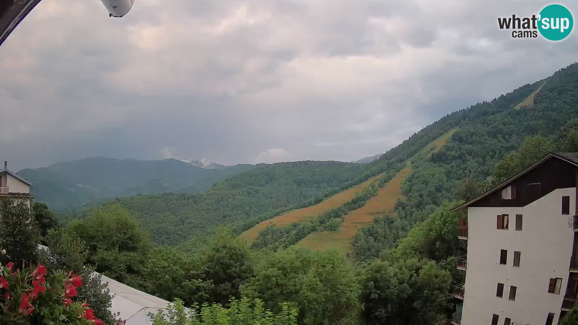 Cardini di Roburent – view to Monte Alpet