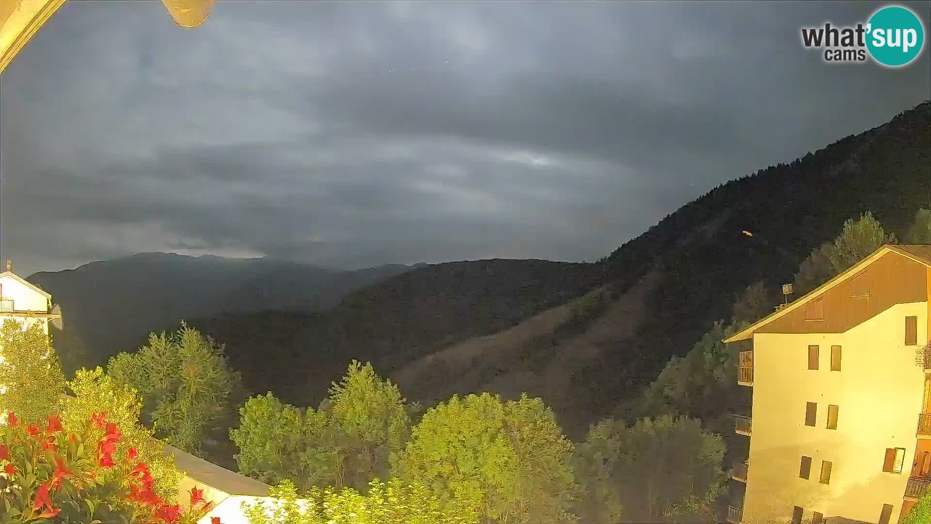 Cardini di Roburent – pogled na Monte Alpet