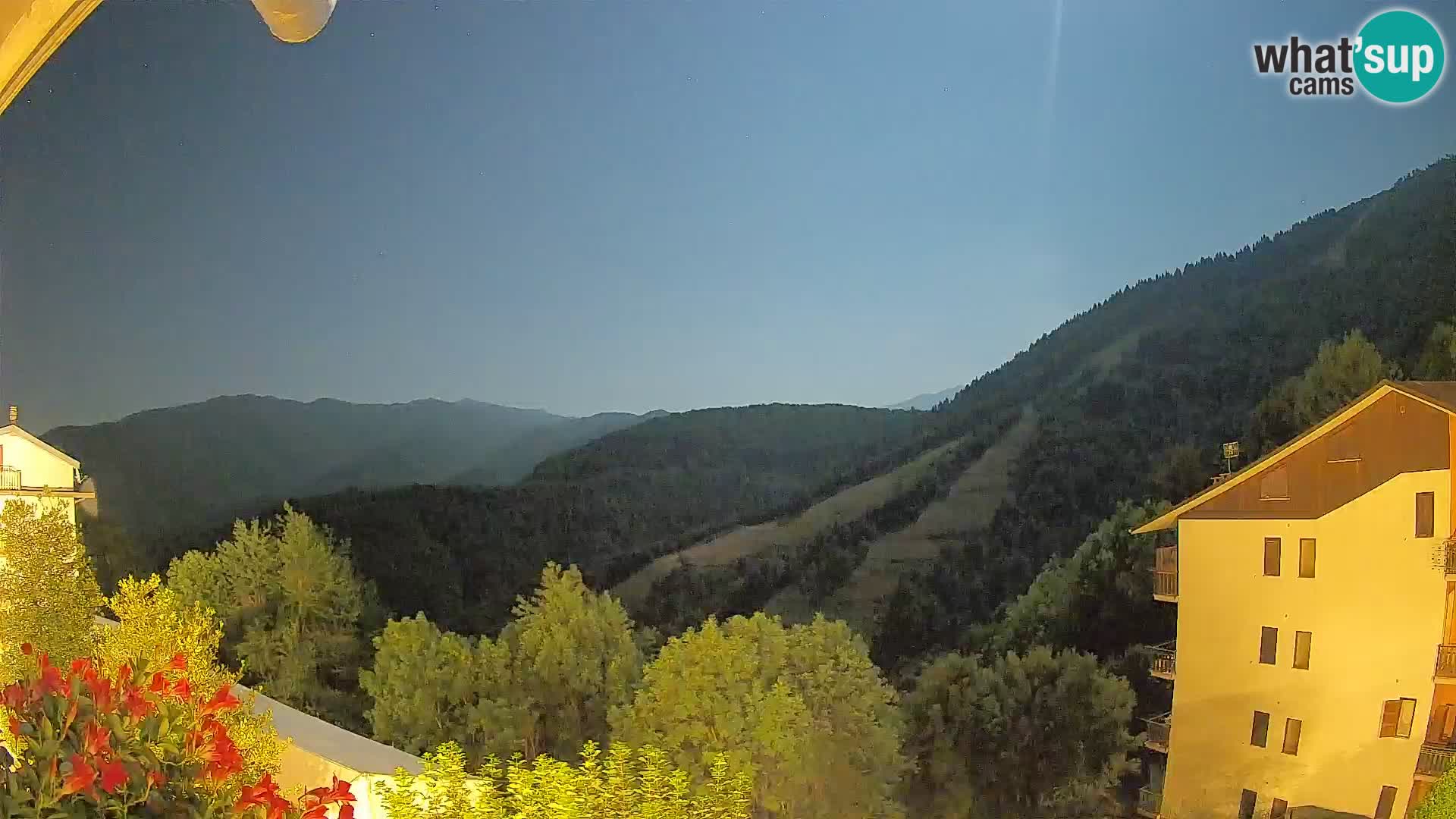 Cardini di Roburent – pogled na Monte Alpet