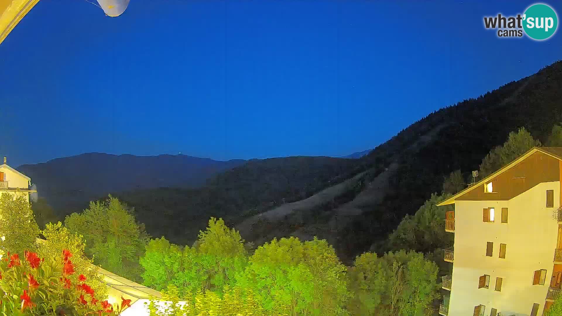 Cardini di Roburent – pogled na Monte Alpet