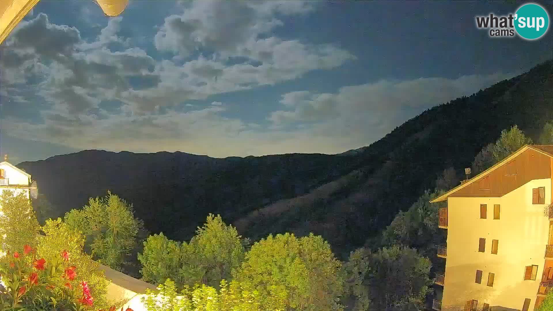 Cardini di Roburent – pogled na Monte Alpet