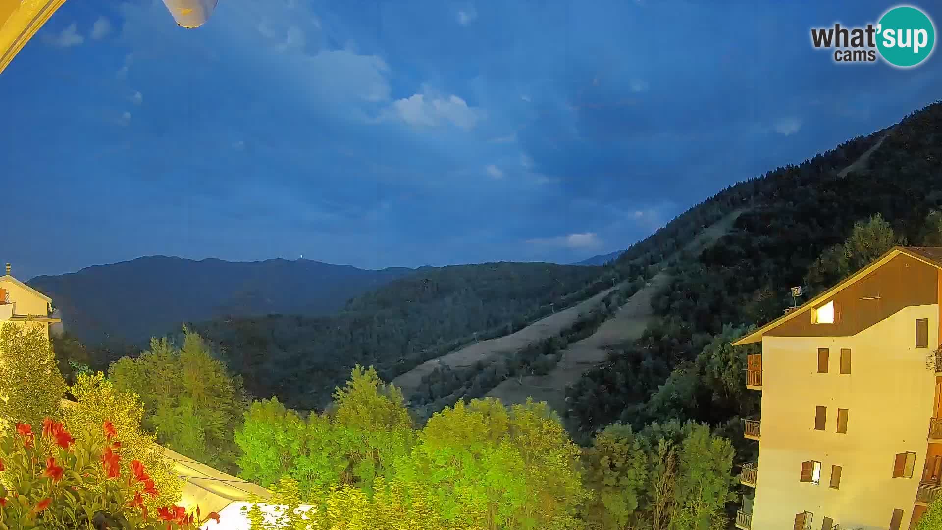 Cardini di Roburent – pogled na Monte Alpet